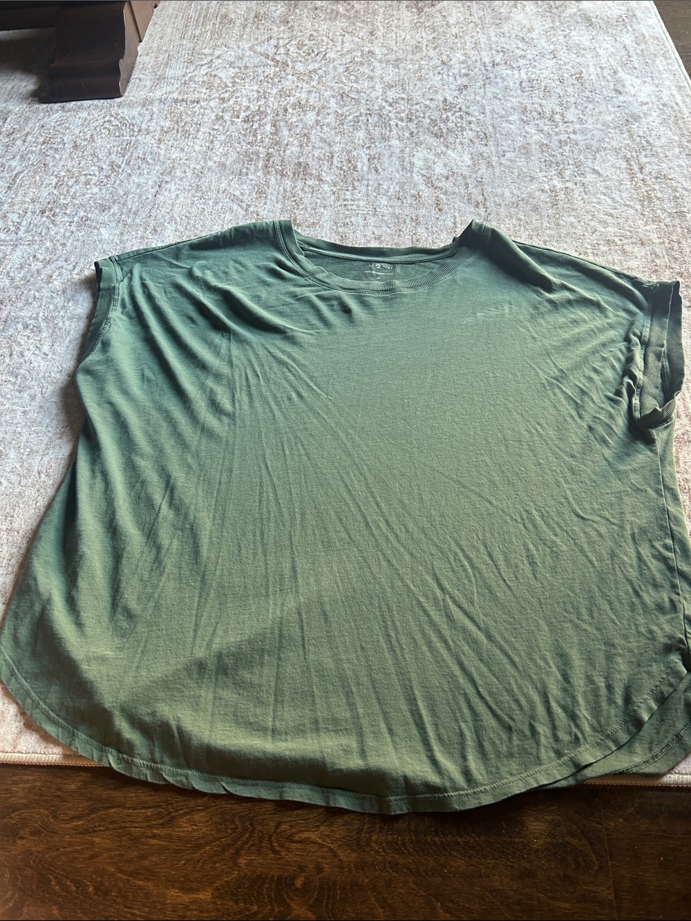 Lou & Grey Relaxed Scoop Neck Short Sleeve Top - Forest Green